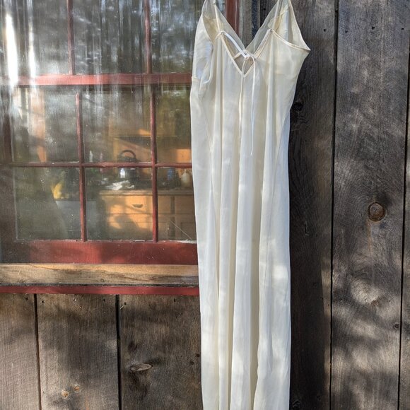 Valerie Stevens Intimates Matching Sheer Nightgown & Robe Pearl Embroidered Sz M - Picture 3 of 15